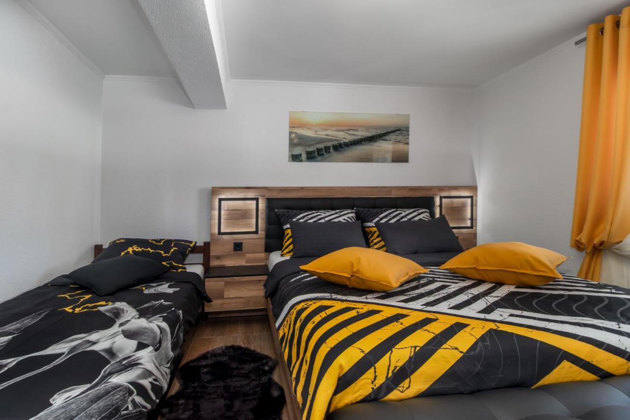 Apartments Mila 클레노비차 외부 사진