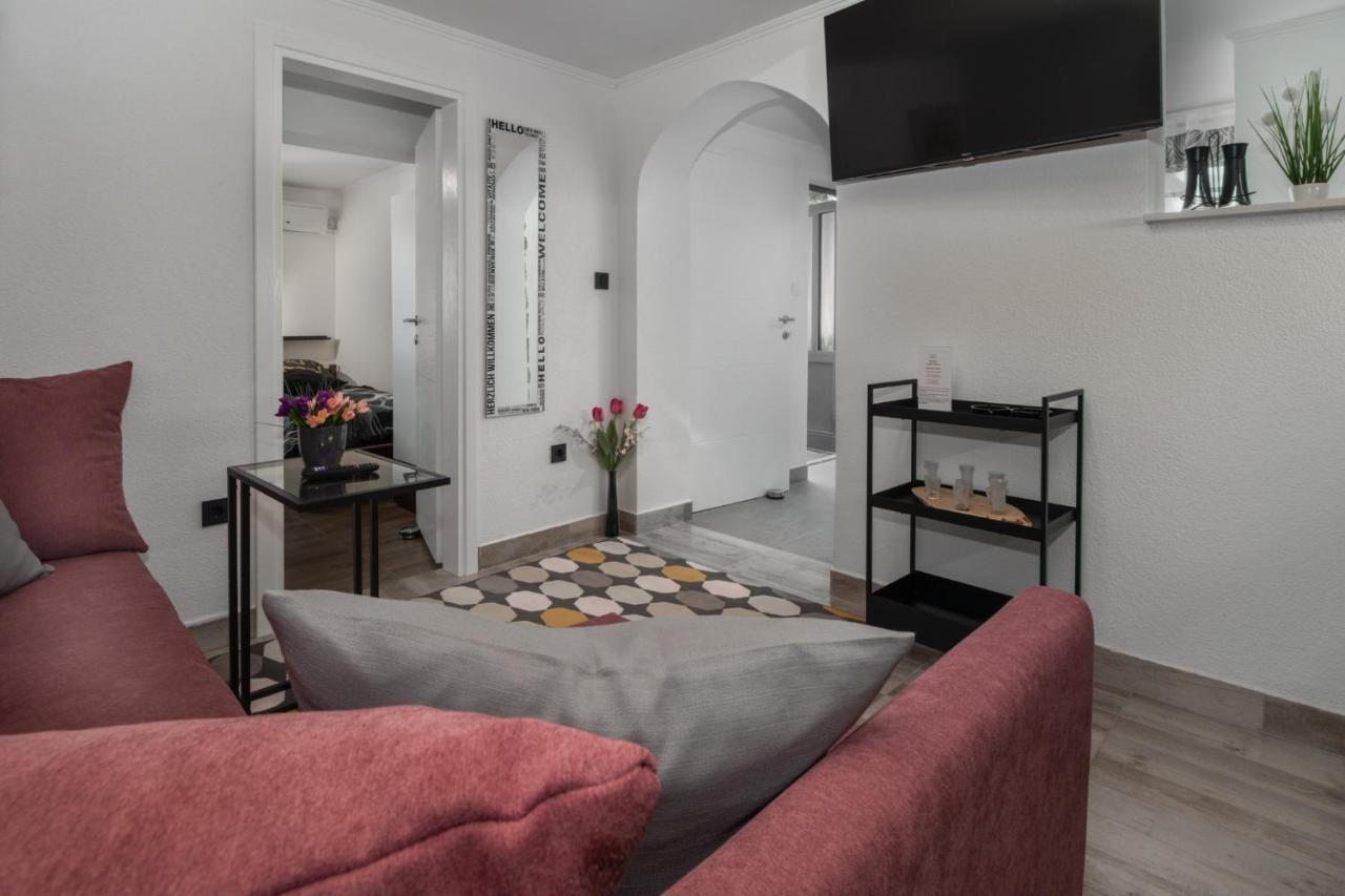 Apartments Mila 클레노비차 외부 사진