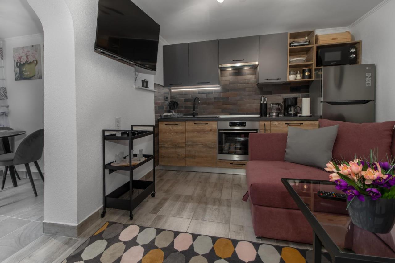 Apartments Mila 클레노비차 외부 사진